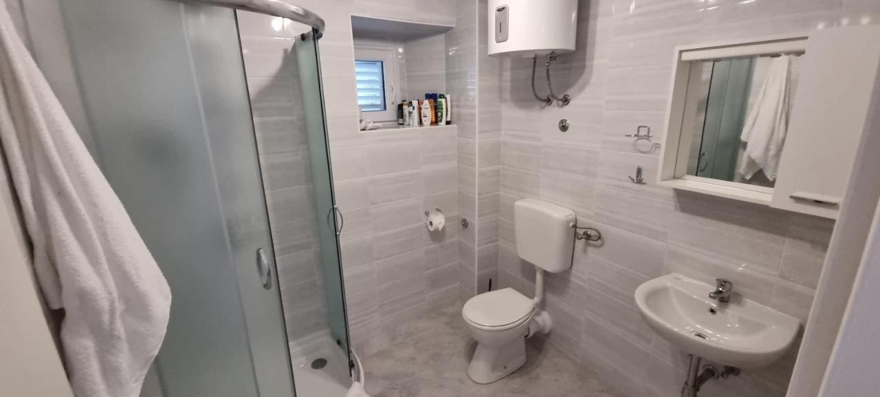 Vlaho Apartament *